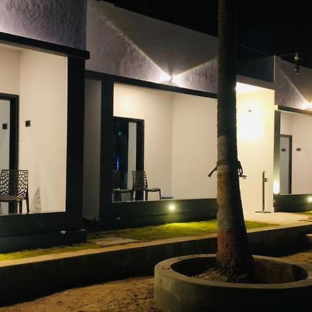 Mayekar'S Holiday Home, Chivla Beach, Mālvan المظهر الخارجي الصورة